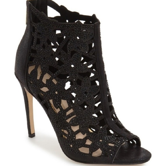 Jessica Simpson Shoes - Gifted! Jessica Simpson Peep Toe Zip Up Heels Jessica Simpson Shoes - Gifted! Jessica Simpson Peep Toe Zip Up Heels